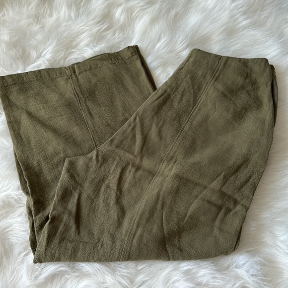 Green Cropped Wide Leg Pants - Picture 5 of 7